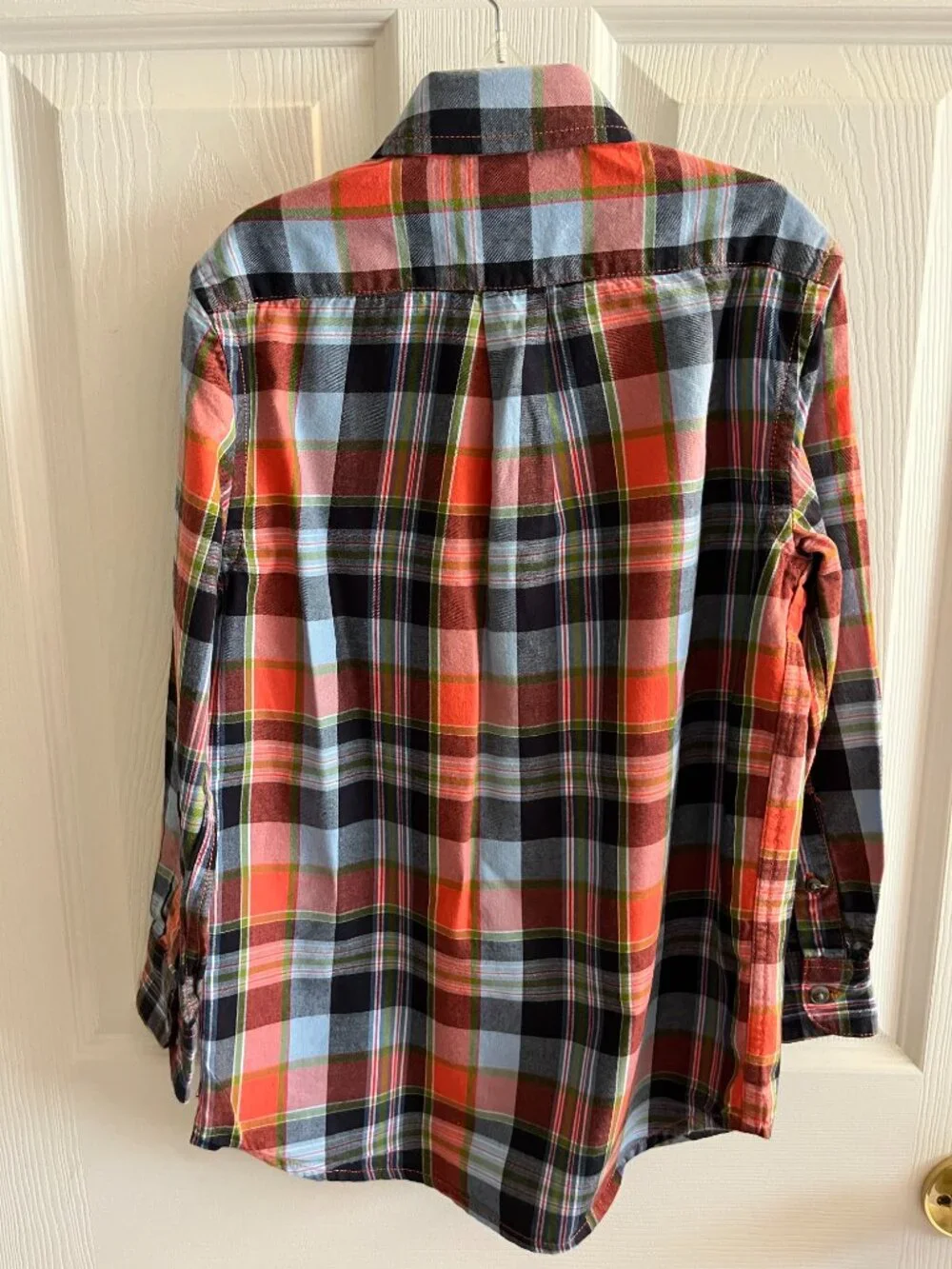 Boys size 8 Class Club long sleeved plaid button down shirt